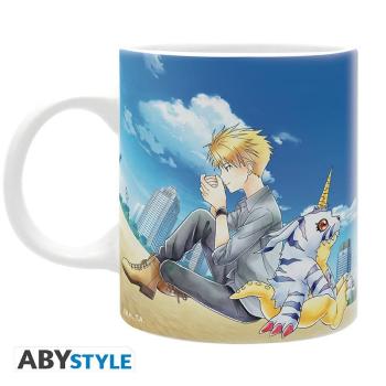 DIGIMON - Tasse "Duos"  Taichi und Yamato sind endlich mit ihren Digimon Partnern Agumon und Gabumon vereint! Teilen Sie ihr neuestes Abenteuer mit dieser Digimon Tasse!